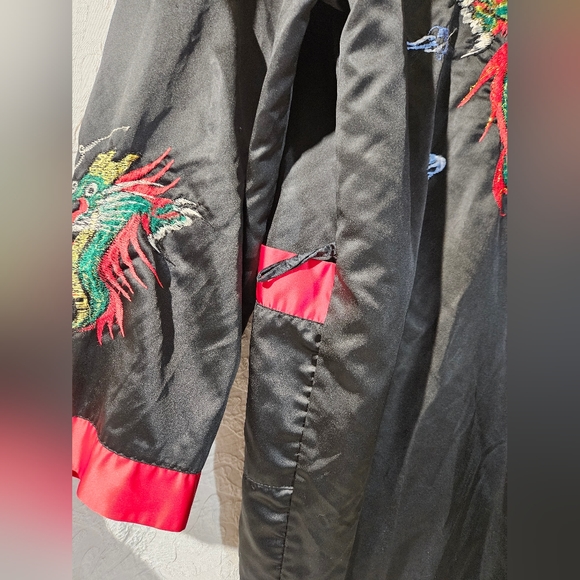 Vintage Dragon Kimono Robe - Picture 4 of 9